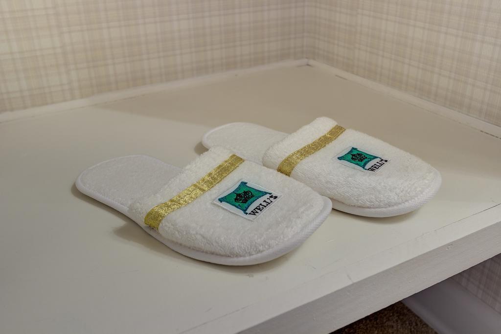 Well Sleep Hotel Алма Ата Стая снимка